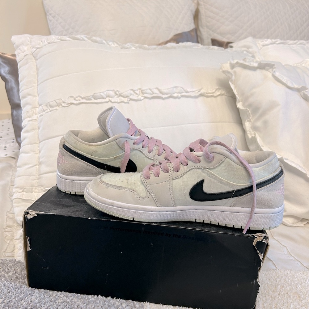 Light green jordan 1 low